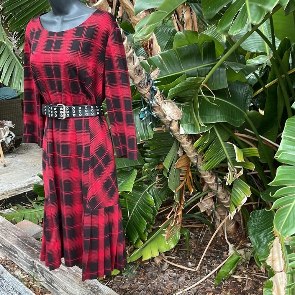 Tahari pleated plaid drop waist dress